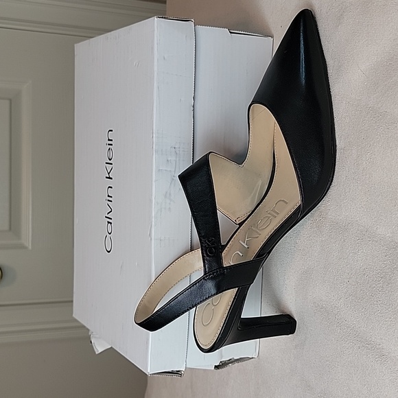 Calvin Klein Larin Pump sz10 Pump - Picture 1 of 9
